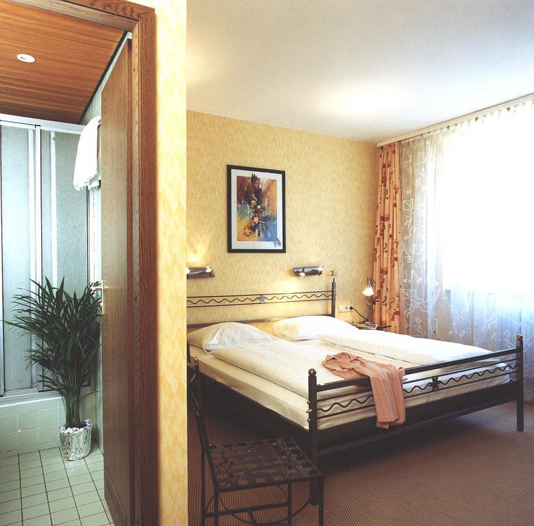 Hotel Astoria Frankfurt am Main Exterior foto